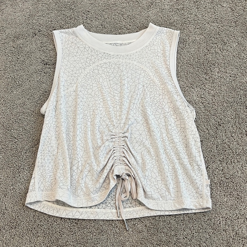 Lululemon cropped tank